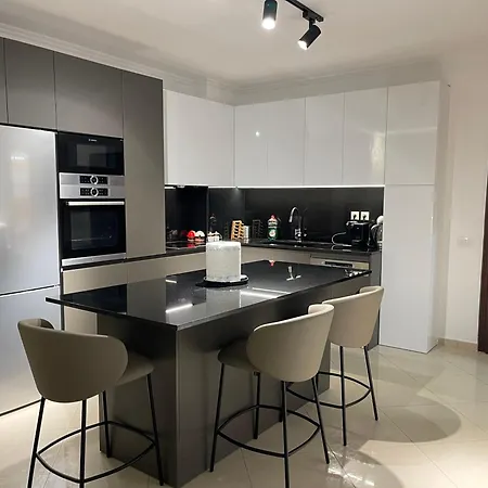 Apartment Helena Sarandë